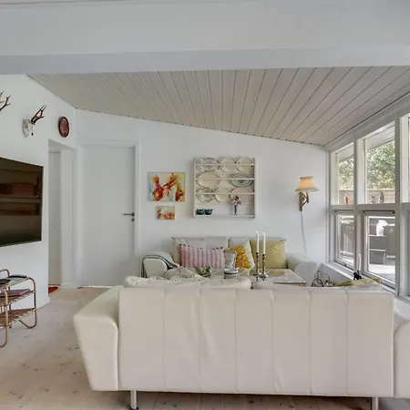 Jaana - 780m To The Fjord By Interhome *