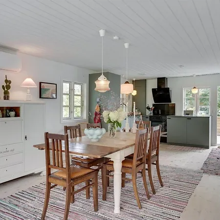 Feriehus Jaana - 780m To The Fjord By Interhome *